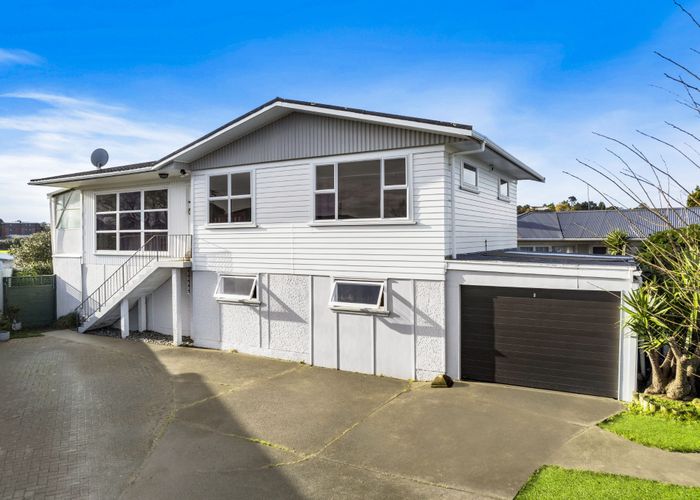  at 106 Edgewater Drive, Pakuranga, Auckland