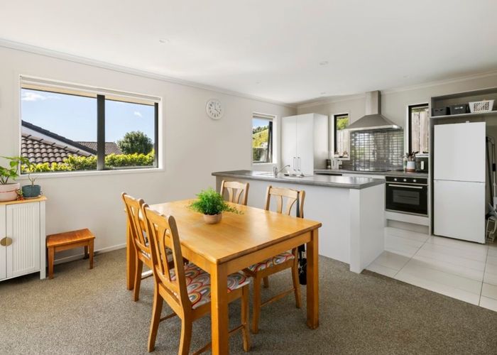  at 5 Caldera Crescent, Pyes Pa, Tauranga