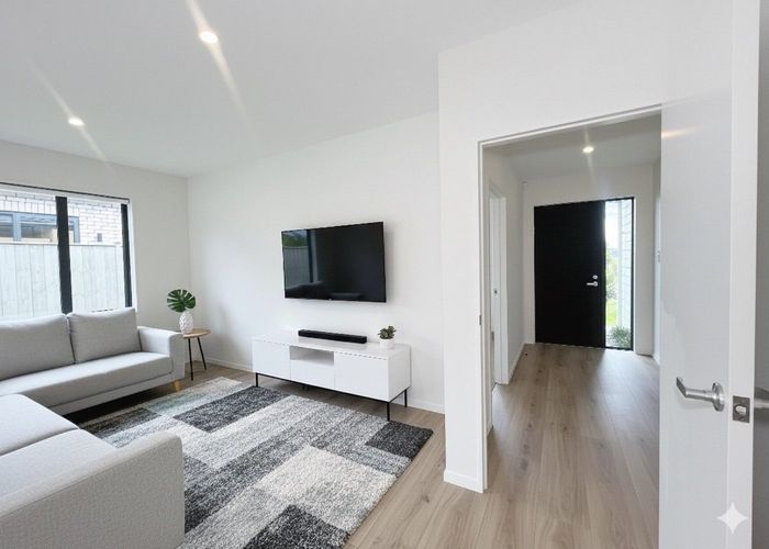  at 6 Riria Crescent, Takanini, Papakura, Auckland