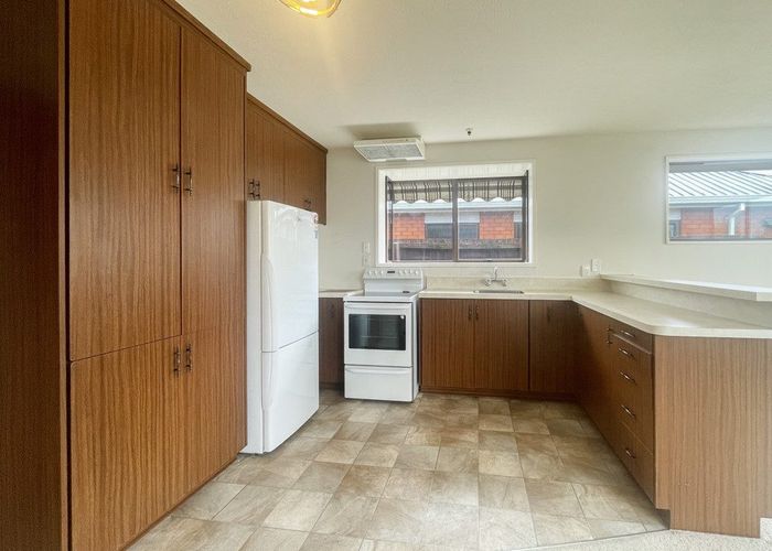  at 9 Lowry Avenue, Redwood, Christchurch City, Canterbury