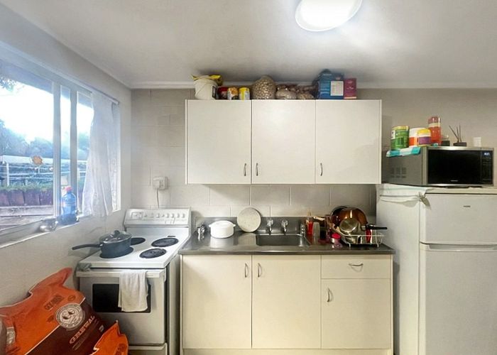  at 17E Surrey Road, Springvale, Whanganui, Manawatu / Whanganui