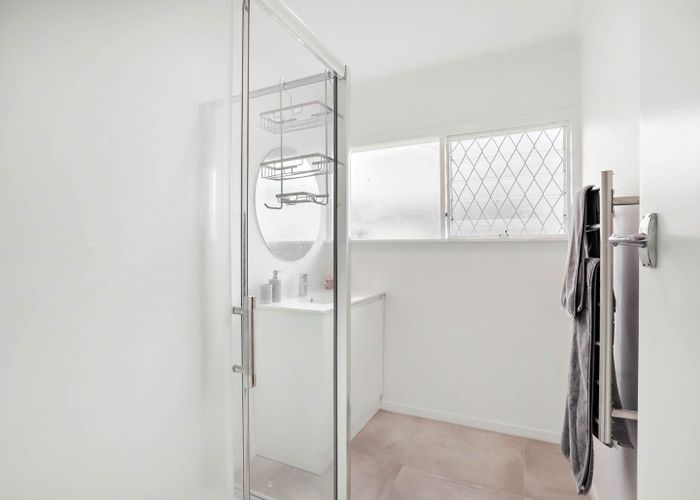  at 86 Stamford Park Road, Mount Roskill, Auckland