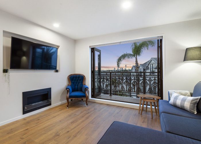  at 2/386 Richmond Road, Grey Lynn, Auckland City, Auckland