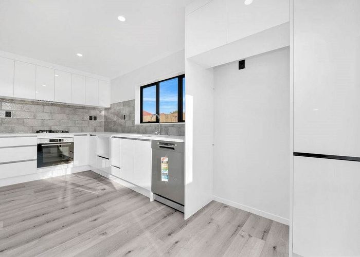  at 6A Rose Road, Papatoetoe, Auckland