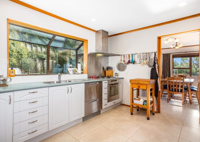  at 34 Albatross Close, Whitby, Porirua