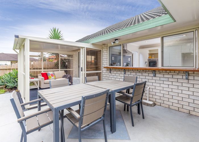  at 12 Faldo Dr, Golflands, Manukau