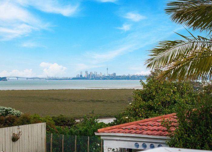  at 177 West Harbour Drive, West Harbour, Waitakere City, Auckland