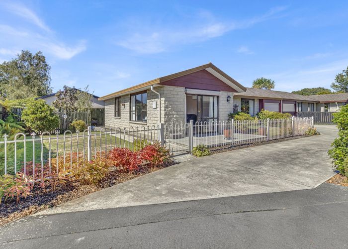  at 1/21 Montclare Avenue, Ilam, Christchurch