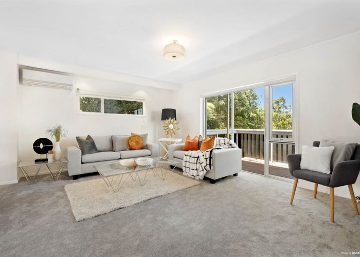  at 1/2 Eastwood Rise, Browns Bay, Auckland