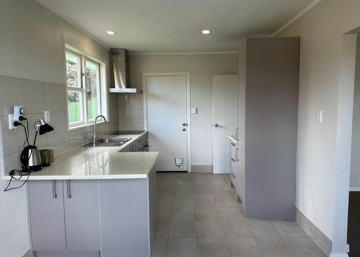  at 4/331 Royal Road, Massey, Auckland