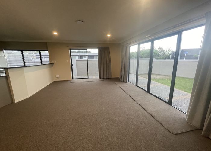  at 74 Avenue Road, Taradale, Napier, Hawke's Bay