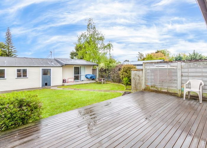  at 2 John F Kennedy Drive, Milson, Palmerston North