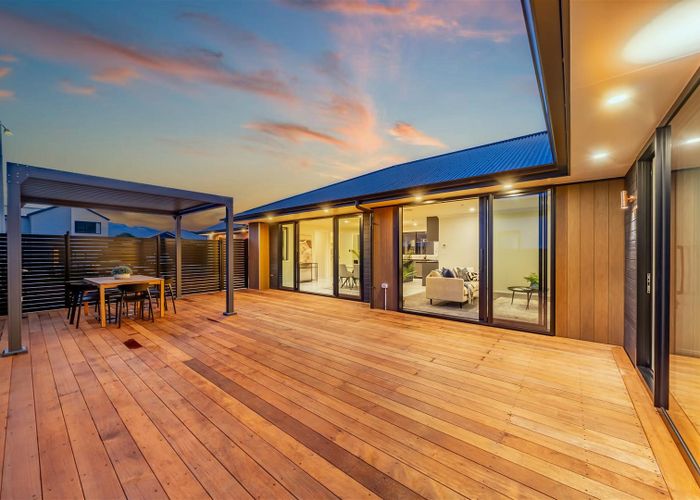  at 17 Cynisca Cres, Wallaceville, Upper Hutt, Wellington