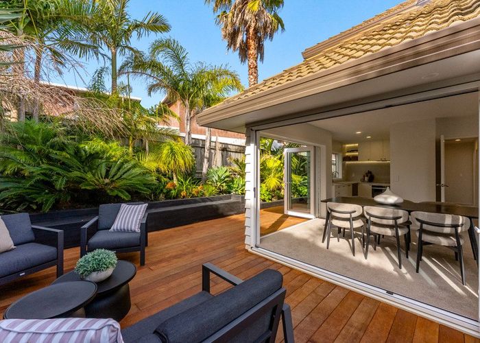  at 3A Richards Avenue, Forrest Hill, North Shore City, Auckland