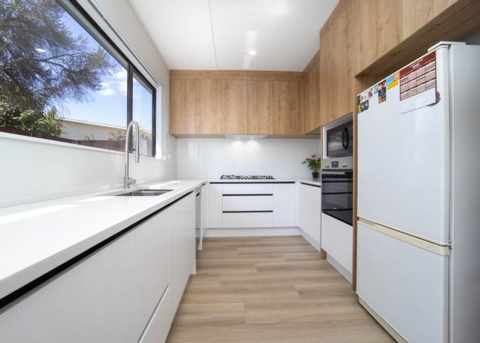  at 6/684 Te Atatu Road, Te Atatu Peninsula, Waitakere City, Auckland