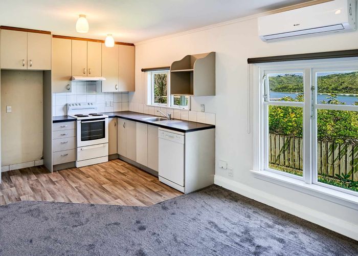  at 10A Kiriwai Road, Paremata, Porirua, Wellington