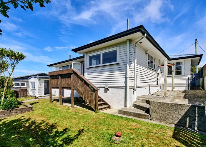  at 14 Ruskin Road, Newlands, Wellington, Wellington