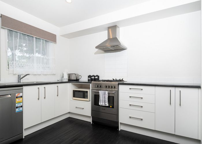  at 55 Seymour Road, Sunnyvale, Auckland