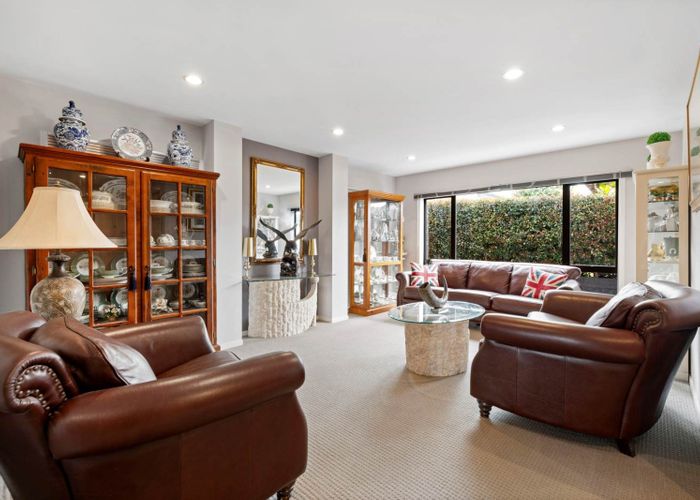  at 21 Seresin Crescent, Flat Bush, Manukau City, Auckland