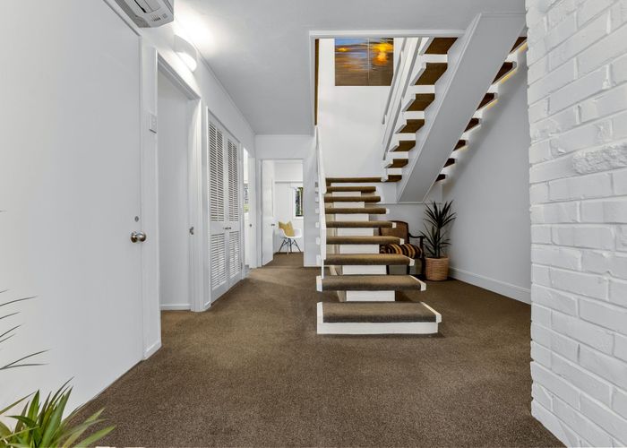  at 21 Hastings Road, Mairangi Bay, North Shore City, Auckland