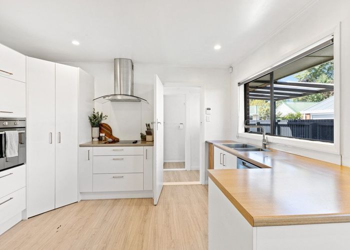  at 1/104 Philpotts Road, Mairehau, Christchurch