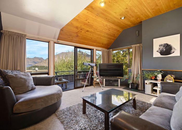  at 14A Earnslaw Terrace, Queenstown East, Queenstown-Lakes, Otago