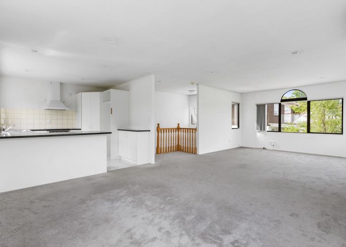  at 2/131 Grand Drive, Remuera, Auckland