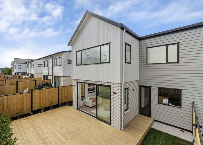  at 15 Ocean Breeze Ave, Hobsonville, Waitakere City, Auckland