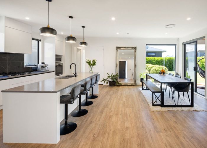  at 8 Riverpoint Glade, Flagstaff, Hamilton, Waikato