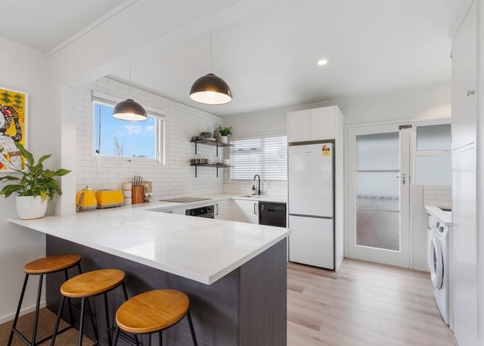  at 1/23 Lake Road, Northcote, Auckland