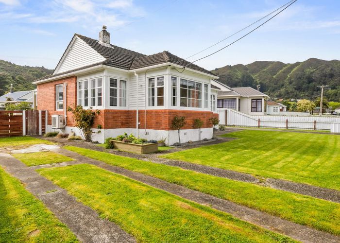  at 14 Shearer Crescent, Naenae, Lower Hutt