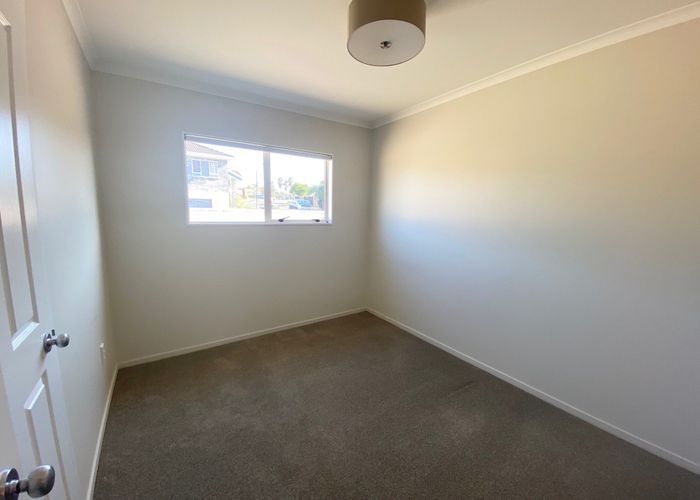  at 2/27 Lucienne Drive, Ranui, Waitakere City, Auckland