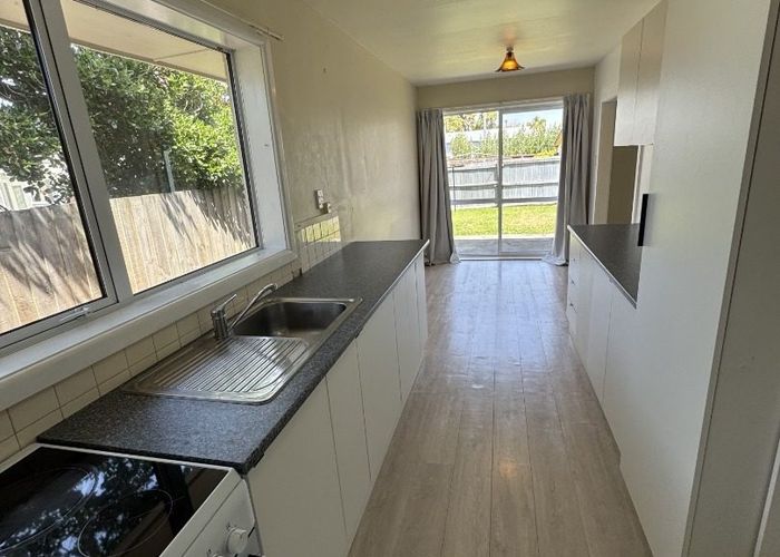  at 2/118 Estuary Road, South New Brighton, Christchurch