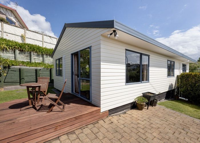  at 6 Poike Road, Hairini, Tauranga