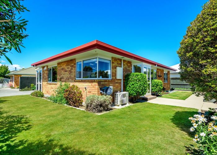  at 7B Ronald George Place, Parklands, Christchurch