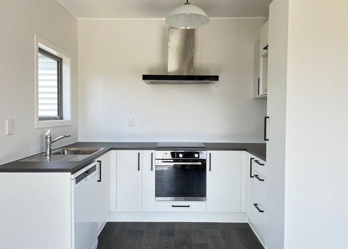  at 7 Christina Avenue, Te Atatu South, Auckland