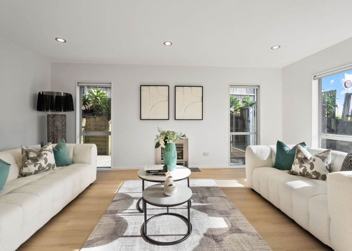  at 98 Medallion Drive, Albany, North Shore City, Auckland