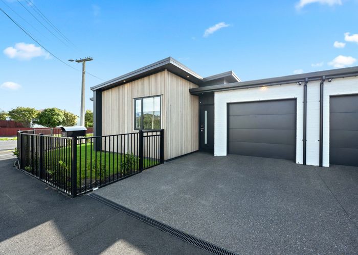  at 2/5 Mears Road, St Andrews, Hamilton