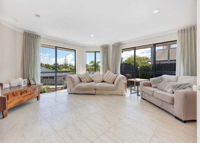  at 21 Blakewell Place, Beachlands, Manukau City, Auckland