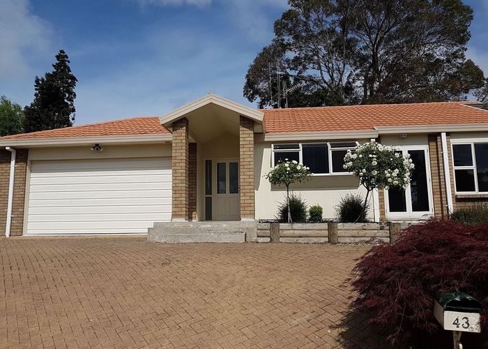  at 43 Hastings Place, Hamilton Lake, Hamilton, Waikato