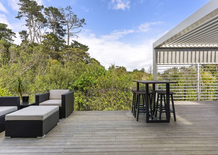  at 3 Dressage Lane, Greenhithe, Auckland