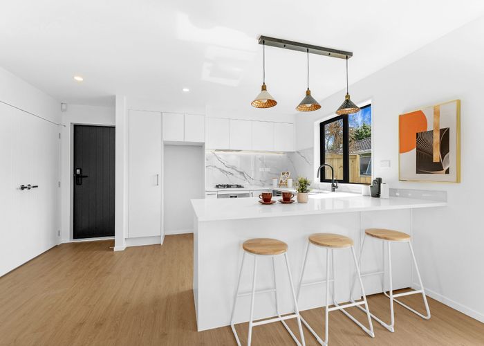  at 42E Burbank Avenue, Manurewa, Manukau City, Auckland