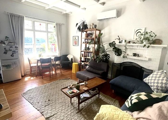  at 2/25 Mt Pleasant Road, Mount Eden, Auckland City, Auckland