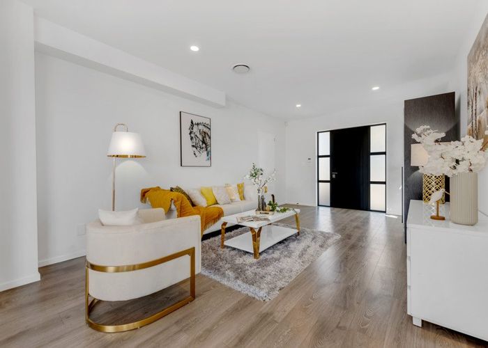  at 10 Ripa Street, Flat Bush, Auckland