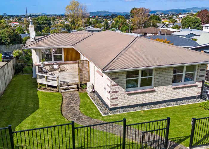 at 11 Highfield Crescent, Brookfield, Tauranga