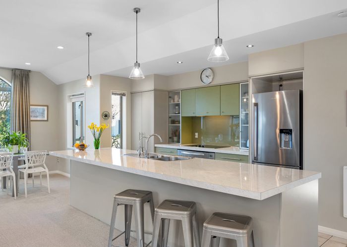  at 4 Dinglebay Place, Casebrook, Christchurch City, Canterbury