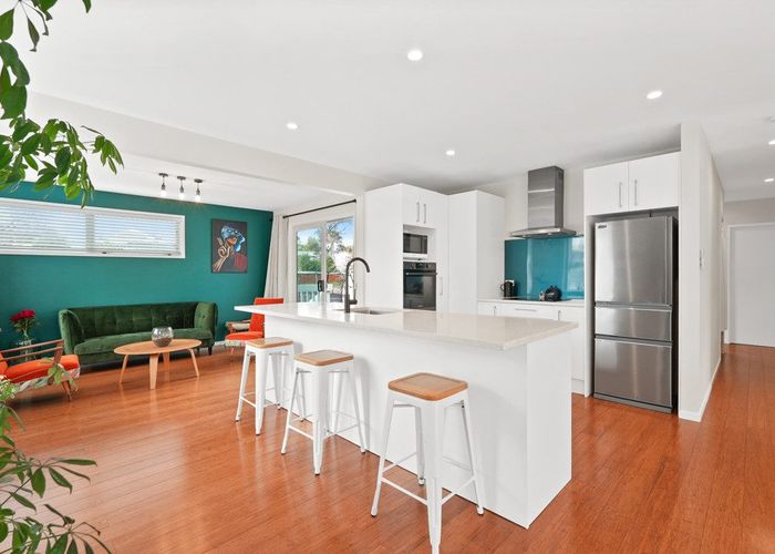  at 22 Paragon Avenue, Beach Haven, North Shore City, Auckland