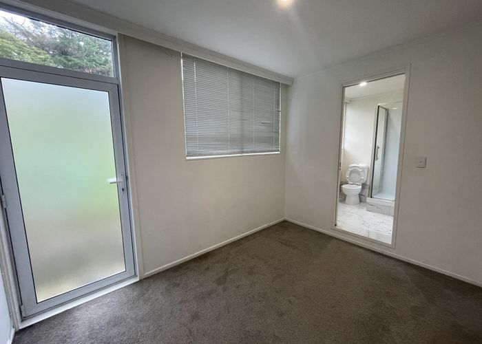  at 4/2 Waitati Place, Avondale, Auckland
