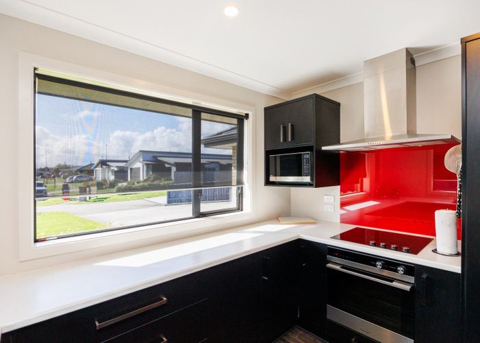  at 81 Balrickard Way, Milson, Palmerston North