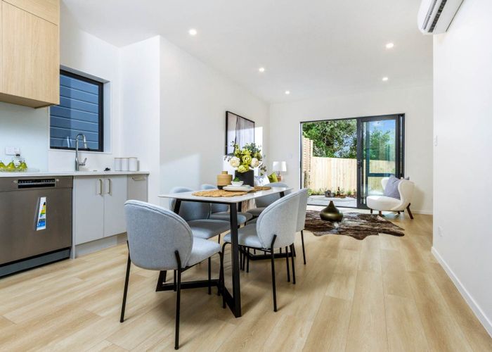  at 11C Elizabeth Drive, West Harbour, Waitakere City, Auckland